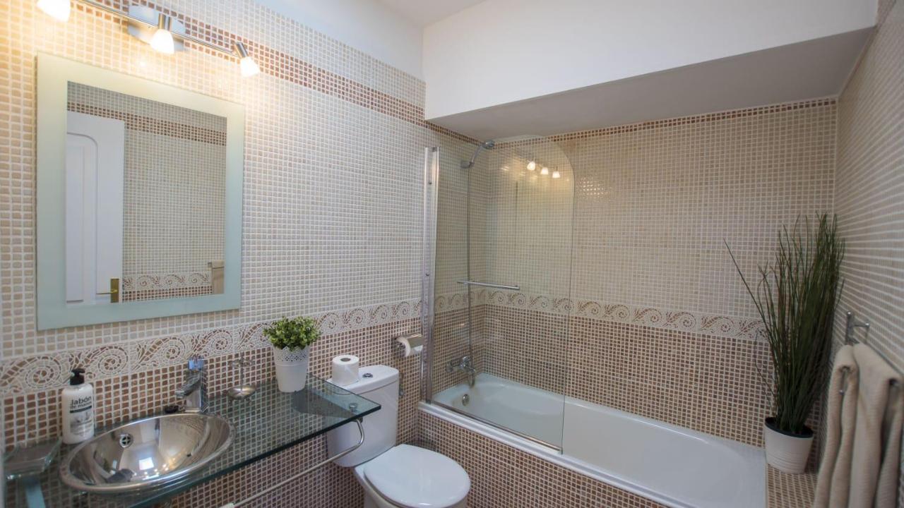 Club Valena 48 Sea Views, Wifi, Close To & Amenities At Matagorda Puerto del Carmen (Lanzarote)