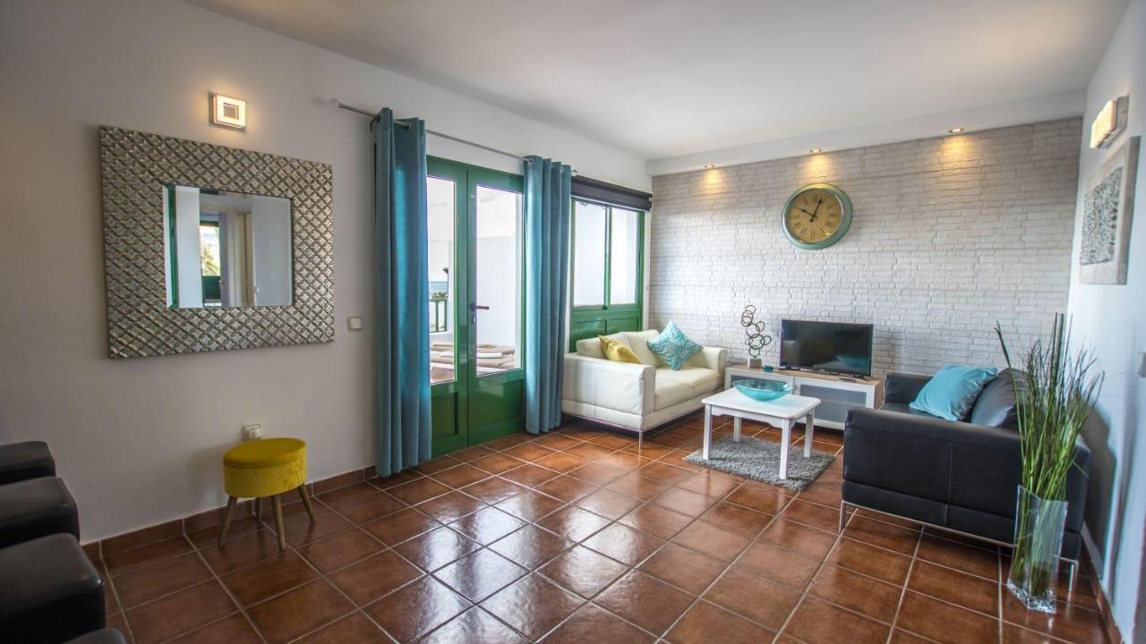 Club Valena 48 Sea Views, Wifi, Close To & Amenities At Matagorda Puerto del Carmen (Lanzarote)
